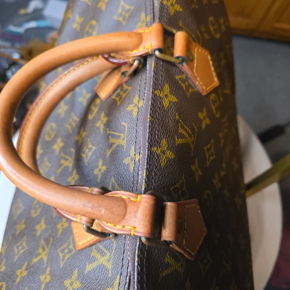 Louis Vuitton Speedy 40 - Picture 11 of 12